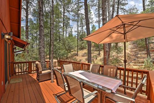 Фотографии гостевого дома 
            Prescott Cabin with Beautiful Forest Views and Deck!