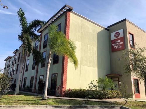 Фотография гостиницы Best Western Plus Bradenton Gateway Hotel
