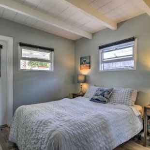 Фотография гостевого дома Remodeled Ventura Beach Home with Yard and Fire Pit!