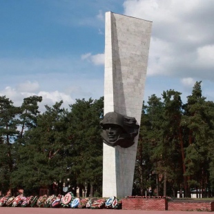 Фотография достопримечательности Мемориал погибшим воинам в годы Великой Отечественной войны