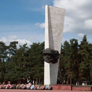 Фотография достопримечательности Мемориал погибшим воинам в годы Великой Отечественной войны