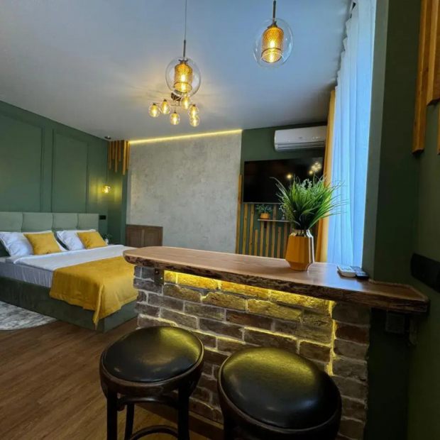 Фотографии квартиры 
            Апартаменты Авторские в комплексе с сезонным бассейном