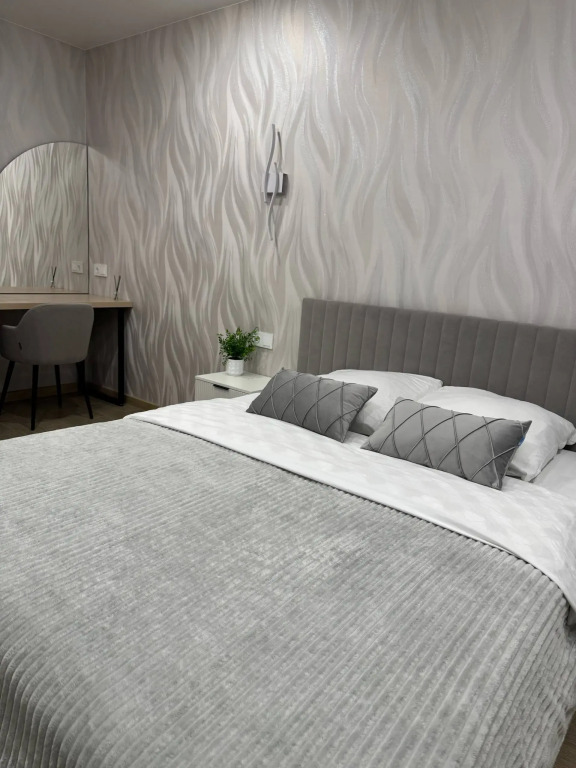 Фотография квартиры Квартира с дизaйнеpcким peмoнтoм и шикapным видoм нa город