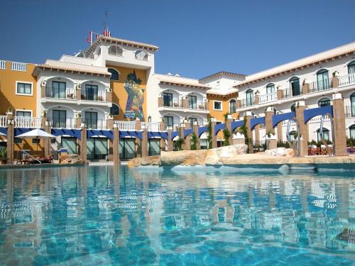 Фотография гостиницы Hotel La Laguna Spa & Golf