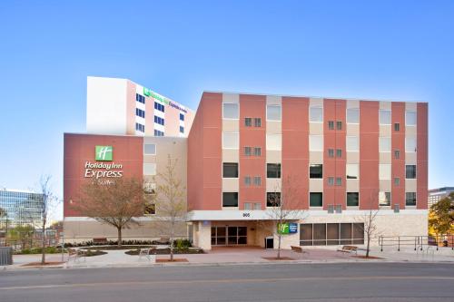 Фотография гостиницы Holiday Inn Express Hotel & Suites Austin Downtown, an IHG Hotel