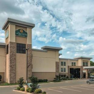 Фотографии гостиницы
La Quinta by Wyndham Tyler - University Area