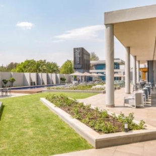 Фотография гостиницы Radisson Hotel & Convention Centre Johannesburg, O.R. Tambo