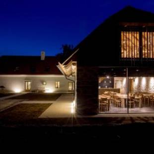 Фотографии базы отдыха
Smrekarjeva Domačija