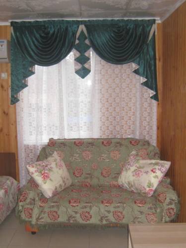 Фотографии гостевого дома
Дважды два