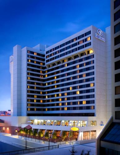 Фотография гостиницы Hilton Salt Lake City Center