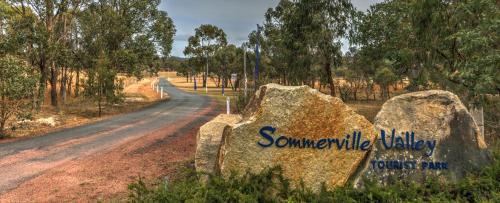 Фотография гостиницы Sommerville Valley Tourist Park & Resort