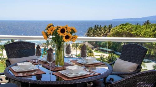 Фотографии гостевого дома
Modern- Renovated- Breathtaking 6th Floor- 3 Bedrooms Villa Magna