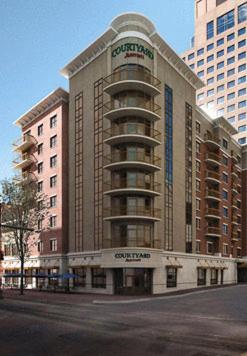 Фотография гостиницы Courtyard Memphis Downtown