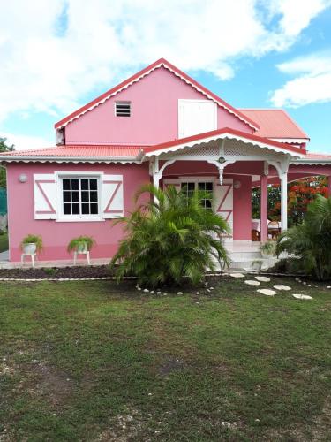 Фотография гостевого дома Habitation du Château d'Ô - Vue sur Mer