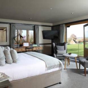 Фотографии мини отеля 
            The Jack Russell