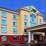 Фотография гостиницы Holiday Inn Express & Suites Columbia-I-26 @ Harbison Blvd, an IHG Hotel