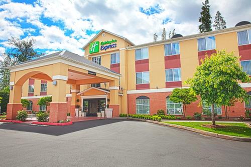 Фотография гостиницы Holiday Inn Express Bothell - Canyon Park, an IHG Hotel