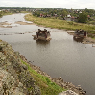 Фотография достопримечательности Подвесной мост через реку Тура