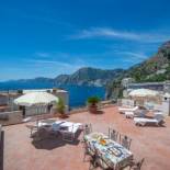 Фотография гостевого дома Casa Ella with Private Parking