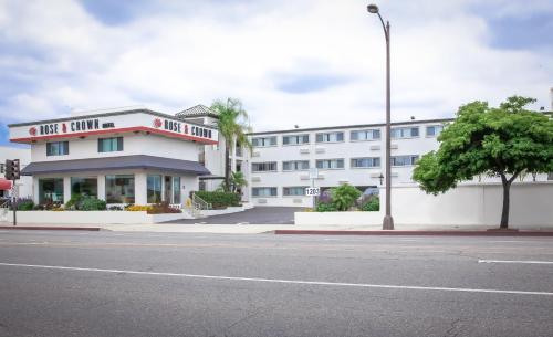 Фотографии гостиницы 
            Pasadena Rose & Crown Hotel