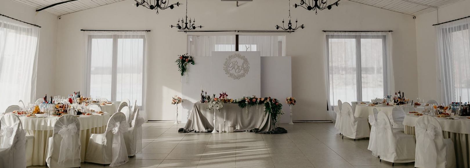 Фотография банкетного зала Большой панорамный зал