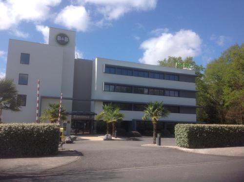 Фотография гостиницы B&B Hôtel Pau Zénith