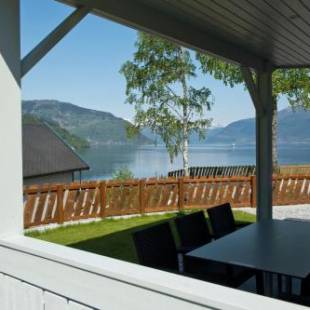 Фотографии базы отдыха 
            Kinsarvik Camping