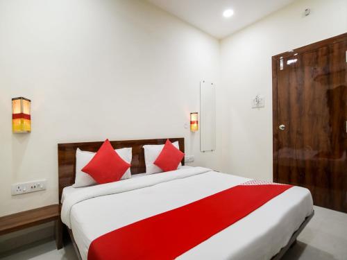 Фотография гостиницы Townhouse Oak Hotel Chaitanya Executive