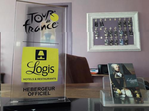 Фотографии гостиницы
Logis Hôtel Lafayette Rochefort France