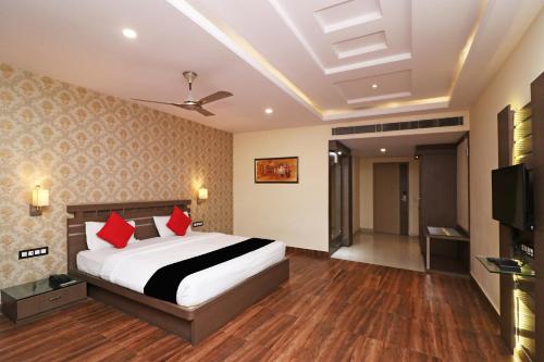 Фотографии гостиницы 
            Puja Residency