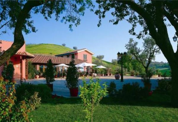 Фотография гостиницы Country Hotel & Resort I Calanchi