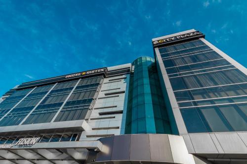 Фотография гостиницы City Plaza Hotel & Suites