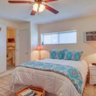 Фотографии гостевого дома
Linda's Cozy Duplex A""