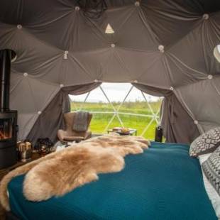 Фотографии базы отдыха
Reykjavik Domes