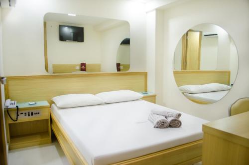 Фотография мини отеля Hotel Gomes Freire (Только для взрослых)