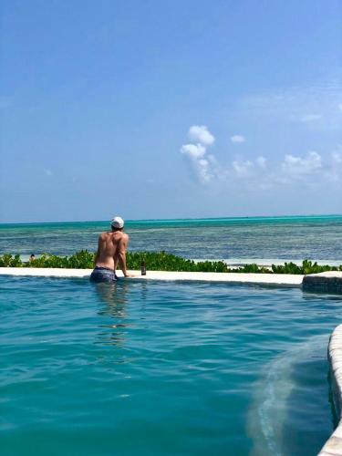 Фотография гостиницы Driftwood Beach Lodge