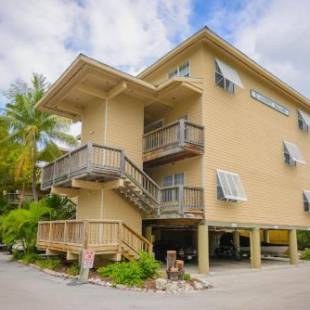 Фотографии гостиницы
Coconut Mallory Resort and Marina