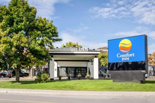 Фотография гостиницы Comfort Inn Montreal Airport