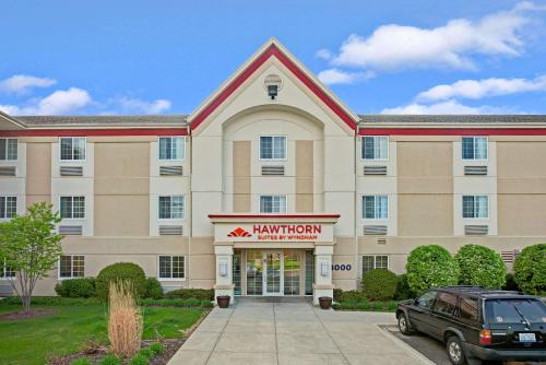 Фотография гостиницы MainStay Suites Northbrook Wheeling