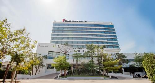 Фотография гостиницы Fortune Hotel Korat- SHA Plus