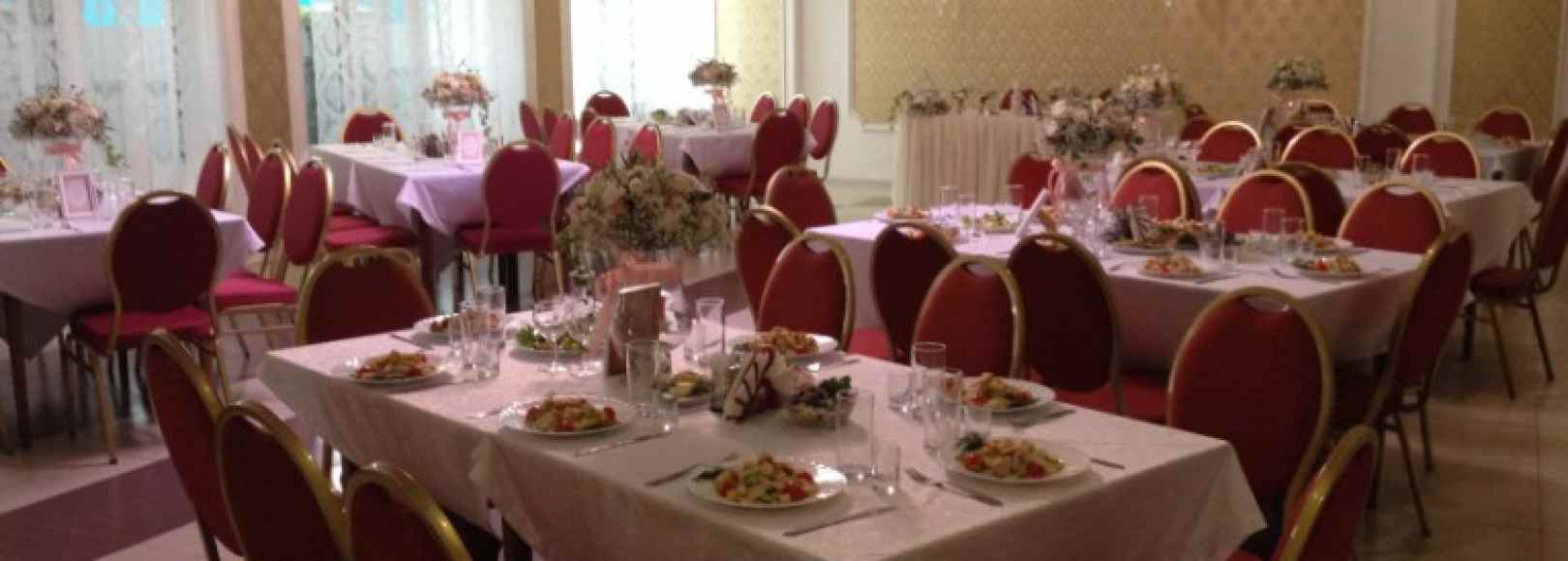 Фотография банкетного зала Лира