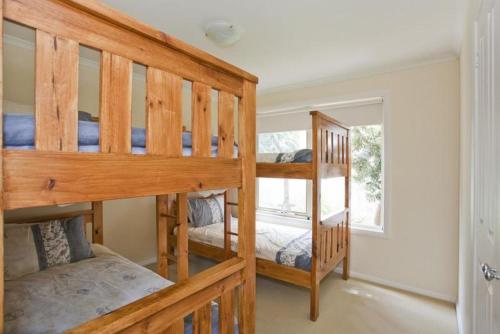 Фотография гостевого дома Darian Townhouse 1-28