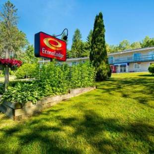 Фотографии мотеля 
            Econo Lodge Lee - Great Barrington