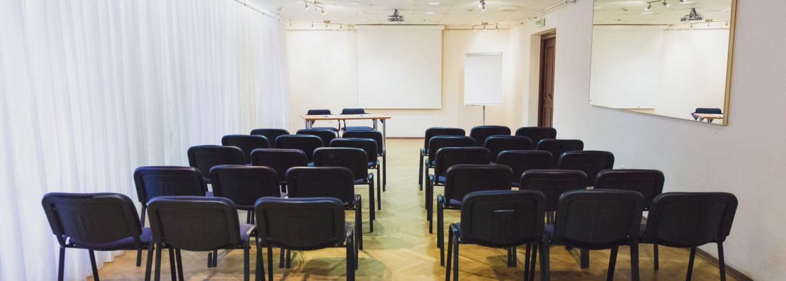 Фотография комнаты для переговоров ТрансОтель