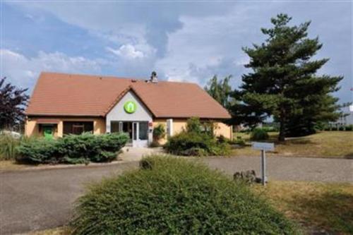 Фотография гостиницы Campanile Moulins Avermes