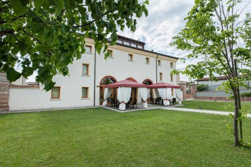 Фотография гостиницы Albergo Antica Corte Marchesini