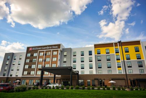 Фотография гостиницы Hilton Garden Inn Louisville Mall Of St. Matthews