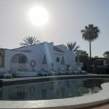 Фотография базы отдыха Rainbow Golf Bungalows, Gay Men-only Resort