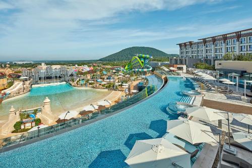Фотография гостиницы Shinhwa Jeju Shinhwa World Hotels