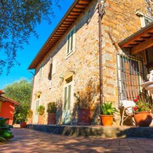 Фотографии гостевого дома 
            Nice Farmhouse in Montecatini Terme with Sauna, Jacuzzi